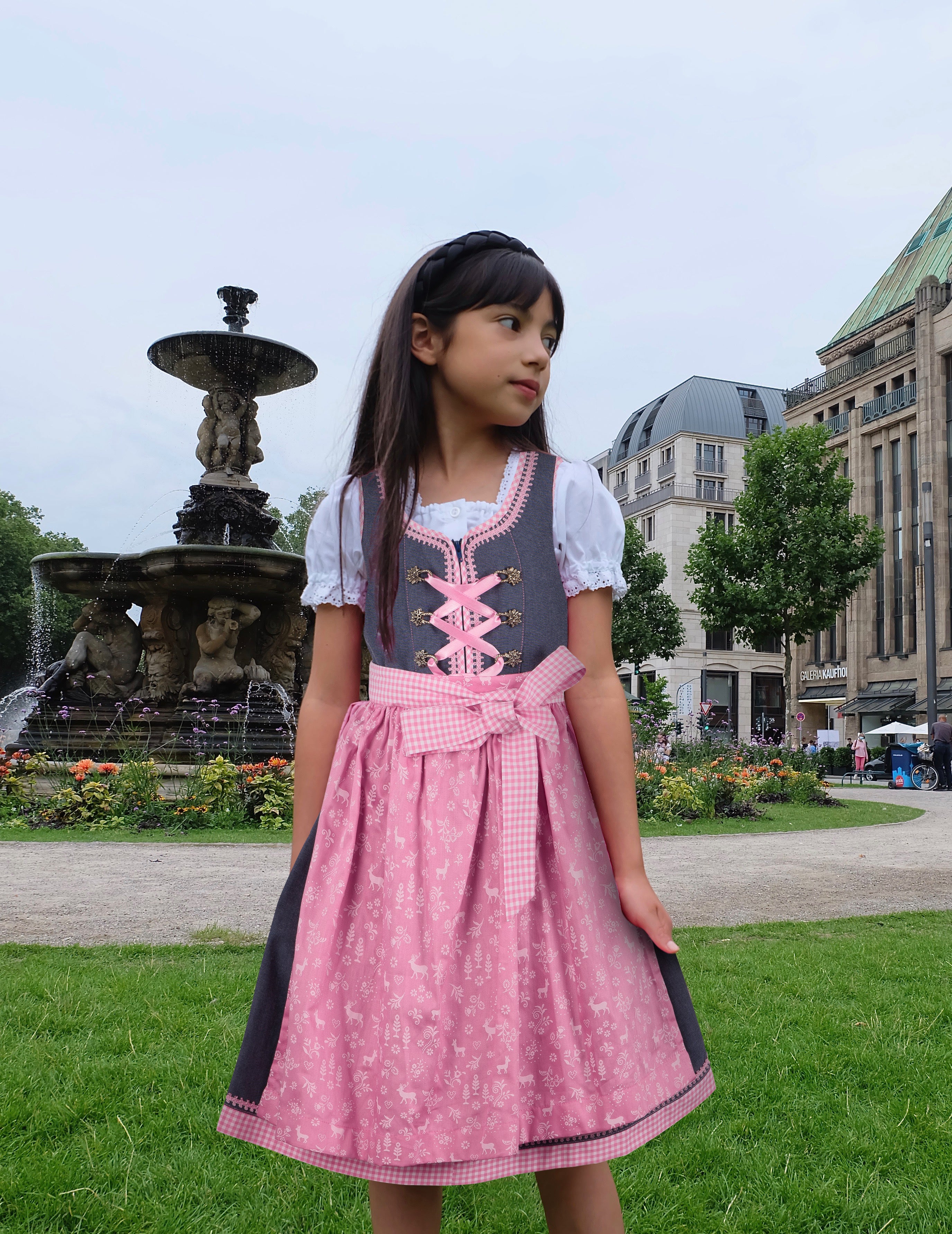 Fantasia Dirndl Dirndl verde e azul com avental para mulher Fantasia Dirndl Dirndl verde e azul com avental para mulher